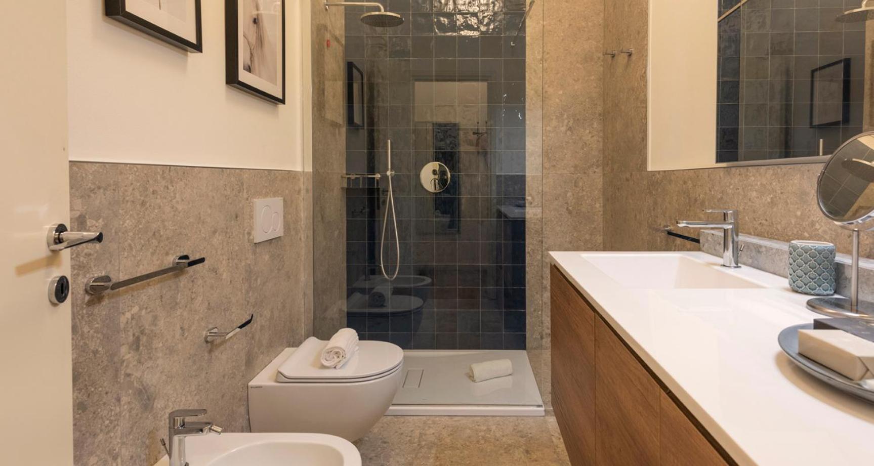 Charming Joivy Flat Next To Duomo Di Como Exteriör bild